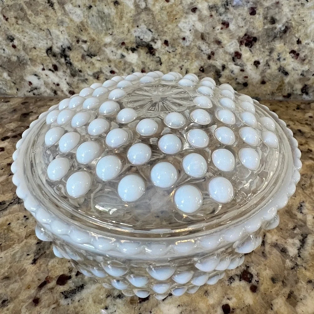 Anchor Hocking Moonstone Opalescent Hobnail Powder Box